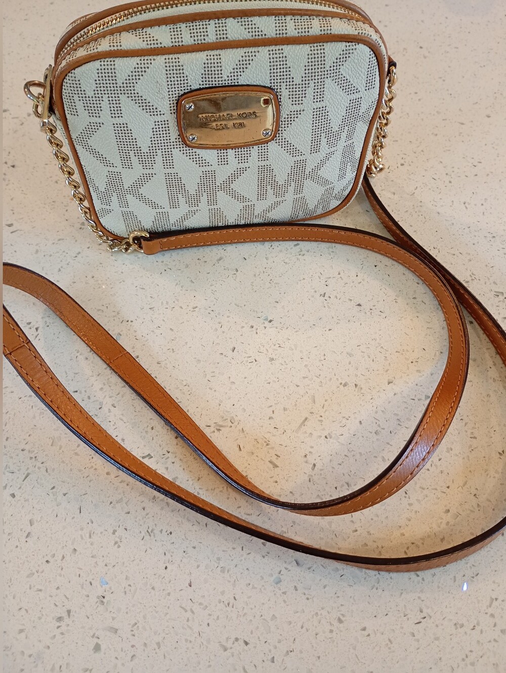 Michael Kors | Jet Set Logo Crossbody Small Bag in Vanilla/Acorn